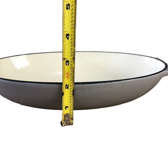 Martha Stewart  enameled cast iron oval casserole 10.5 InX 6.25 In X 2 In - Picture 8 of 8